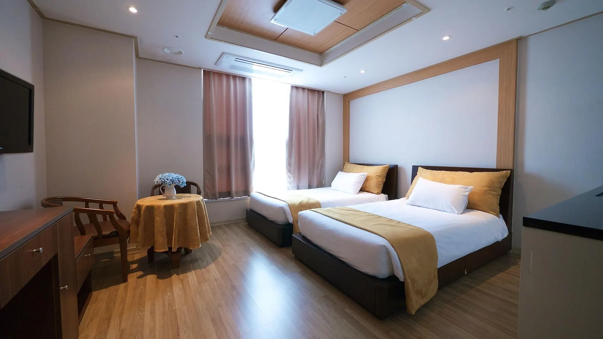 Incheon The Hotel Yeongjong